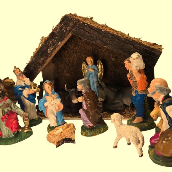 Vintage 15-piece, Nativity scene marked "Italy" (with creche) - Picture 4 of 14